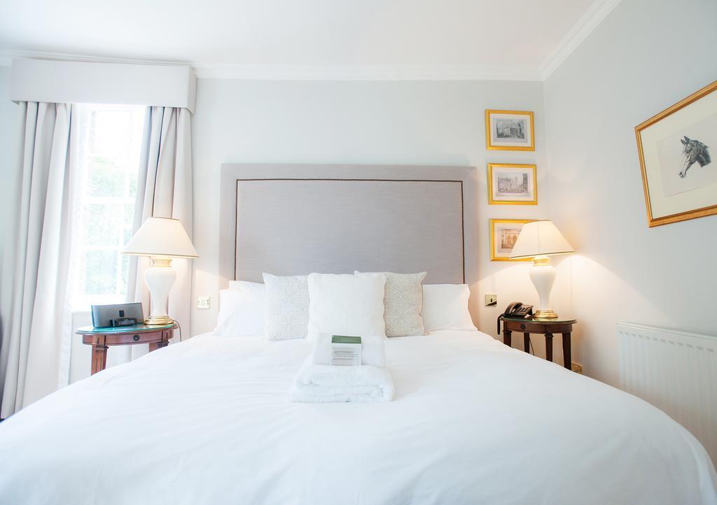 Findon Manor Hotel Quarto foto